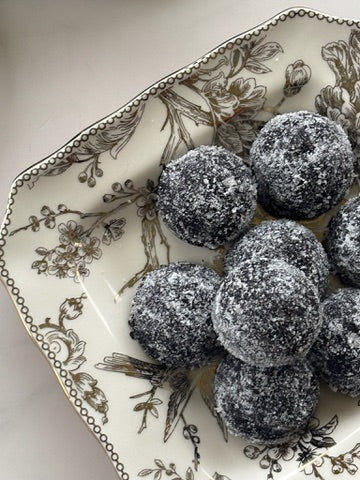 Gift Set: Nervana Brew 1oz Bag + Stainless Steel Tea Infuser + enci sweets Chocolate Snowballs